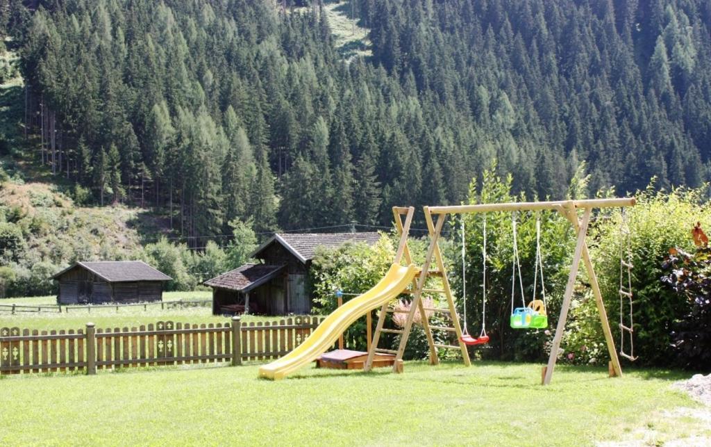 Landhaus Alpensonne ノイシュティフト・イム・シュトゥーバイタール エクステリア 写真