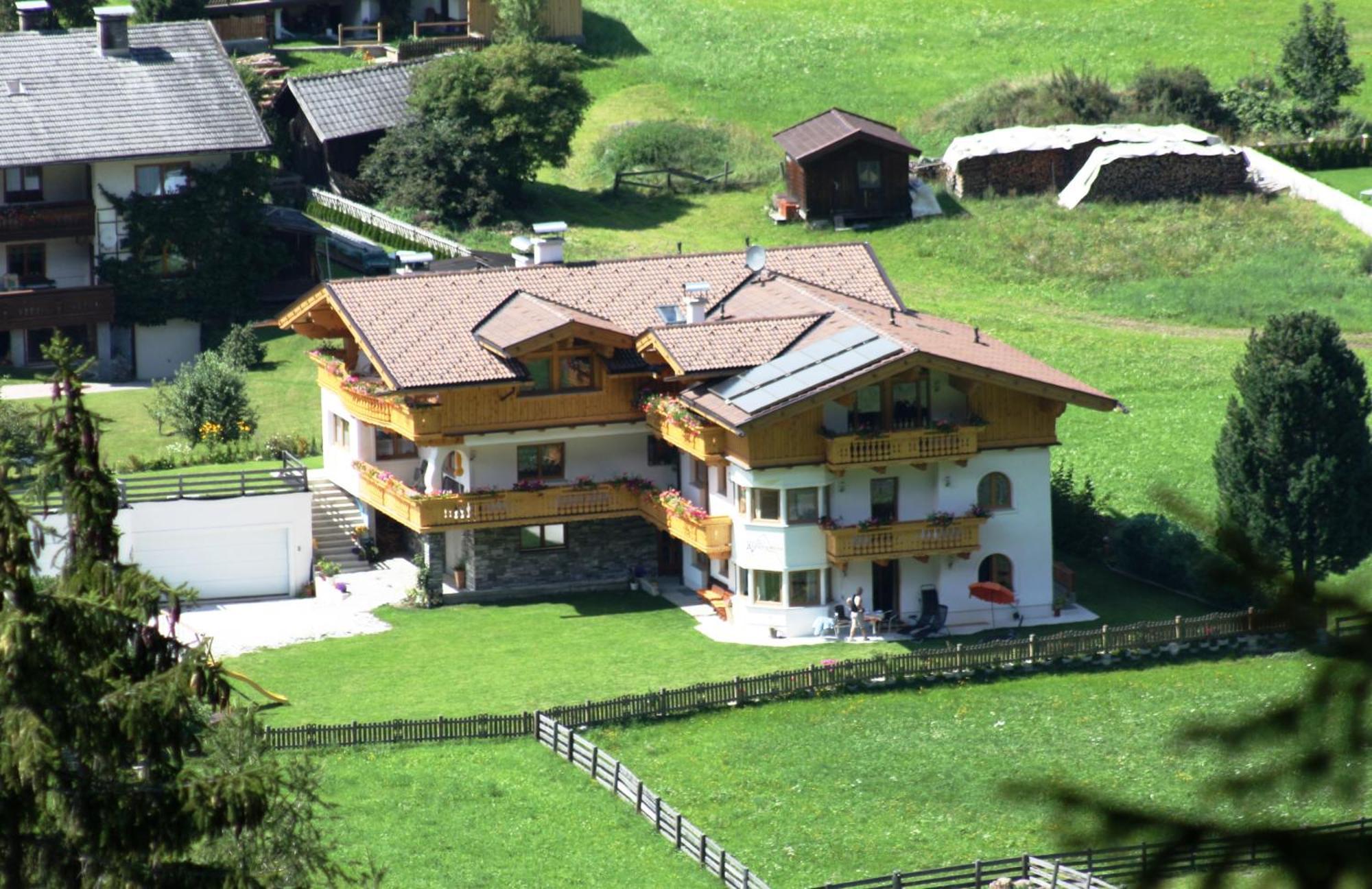Landhaus Alpensonne ノイシュティフト・イム・シュトゥーバイタール エクステリア 写真