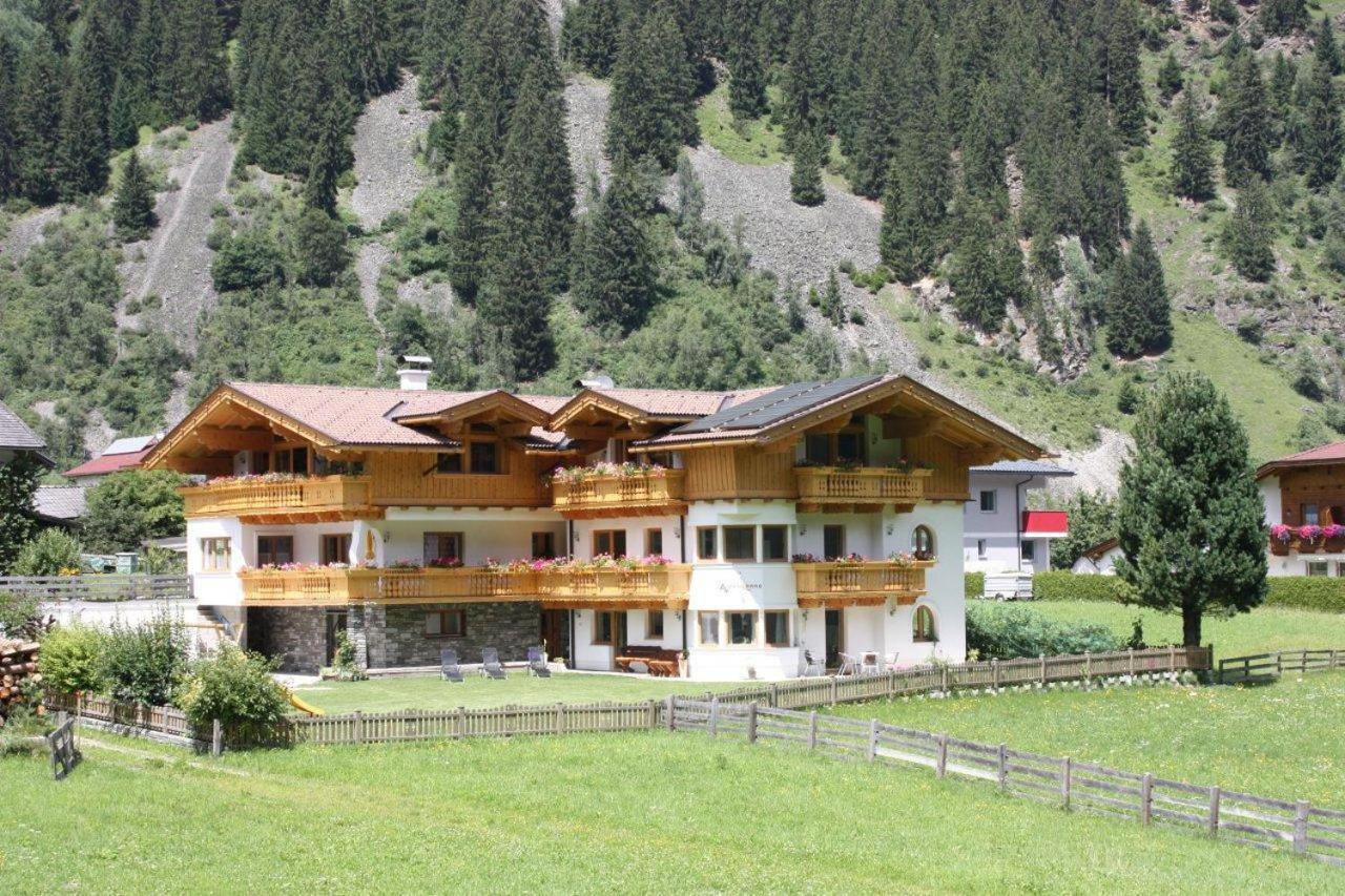 Landhaus Alpensonne ノイシュティフト・イム・シュトゥーバイタール エクステリア 写真