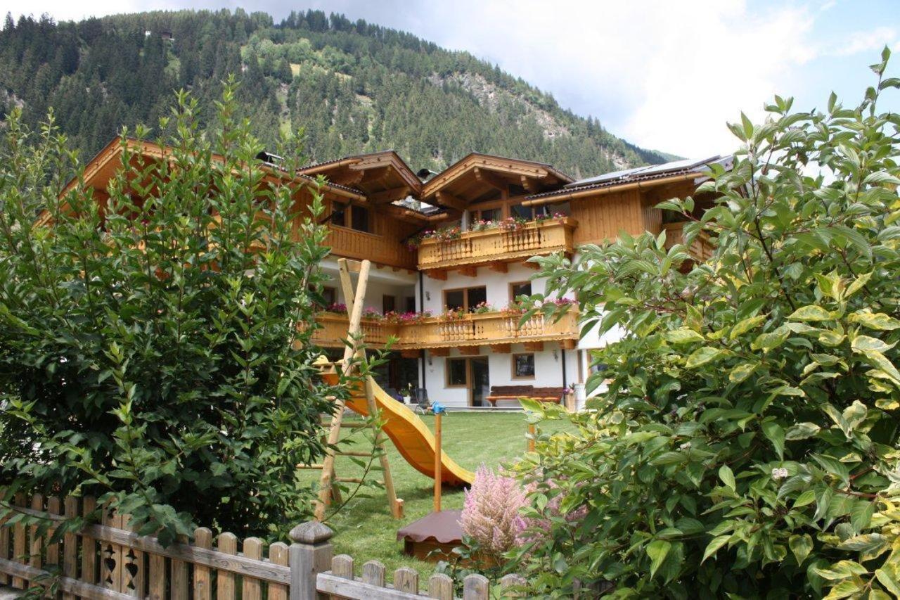 Landhaus Alpensonne ノイシュティフト・イム・シュトゥーバイタール エクステリア 写真